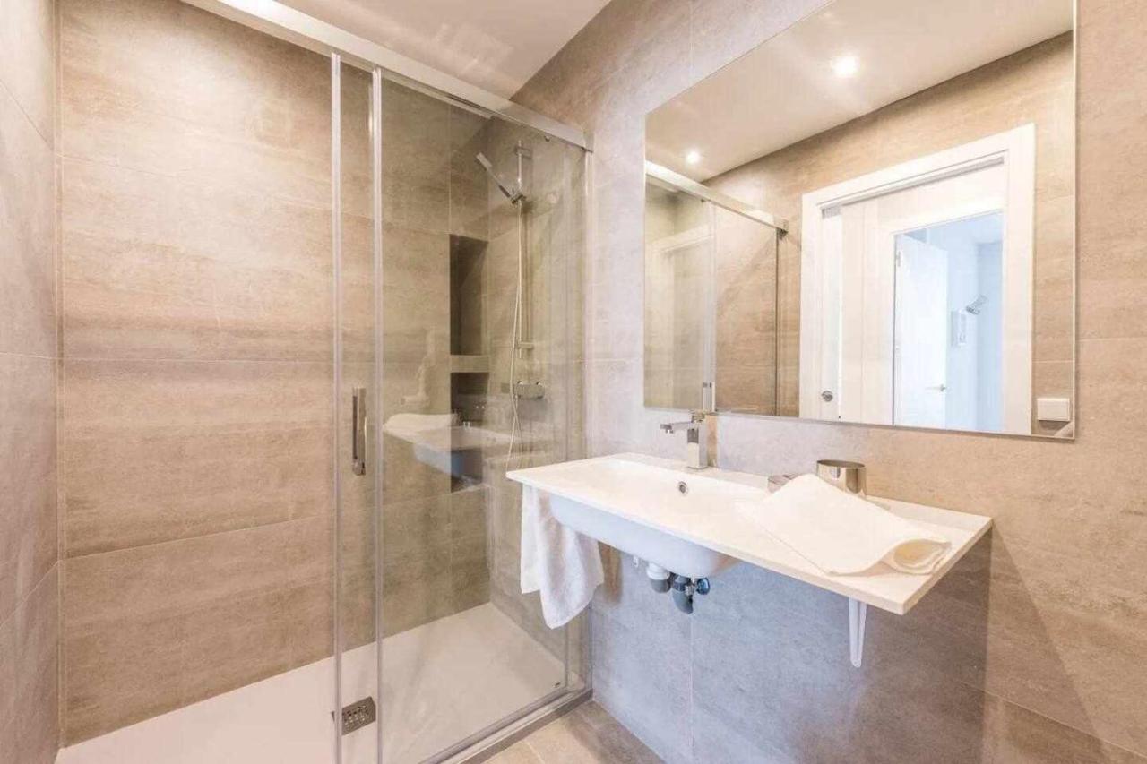 Apartamento Lujo Princesa Gran Via Madrid Luaran gambar