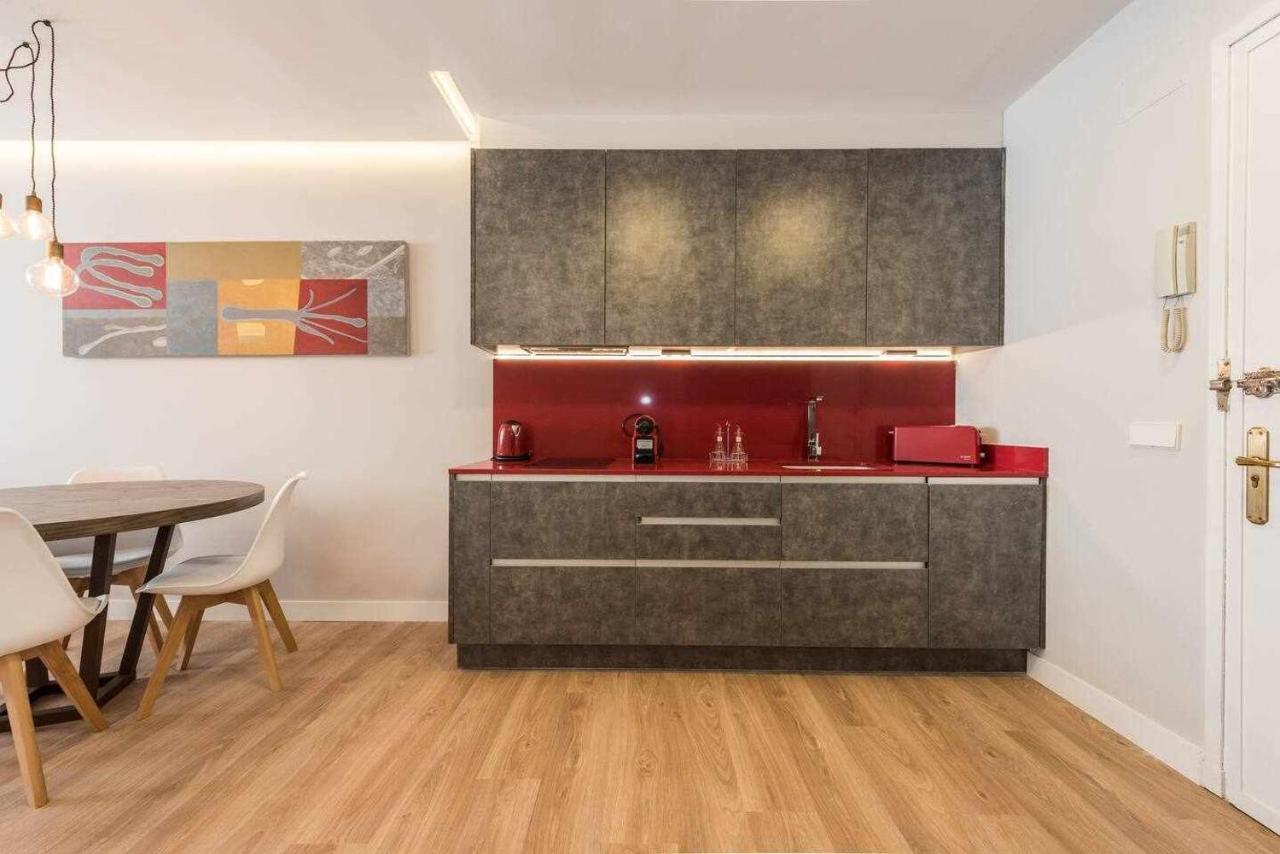 Apartamento Lujo Princesa Gran Via Madrid Luaran gambar
