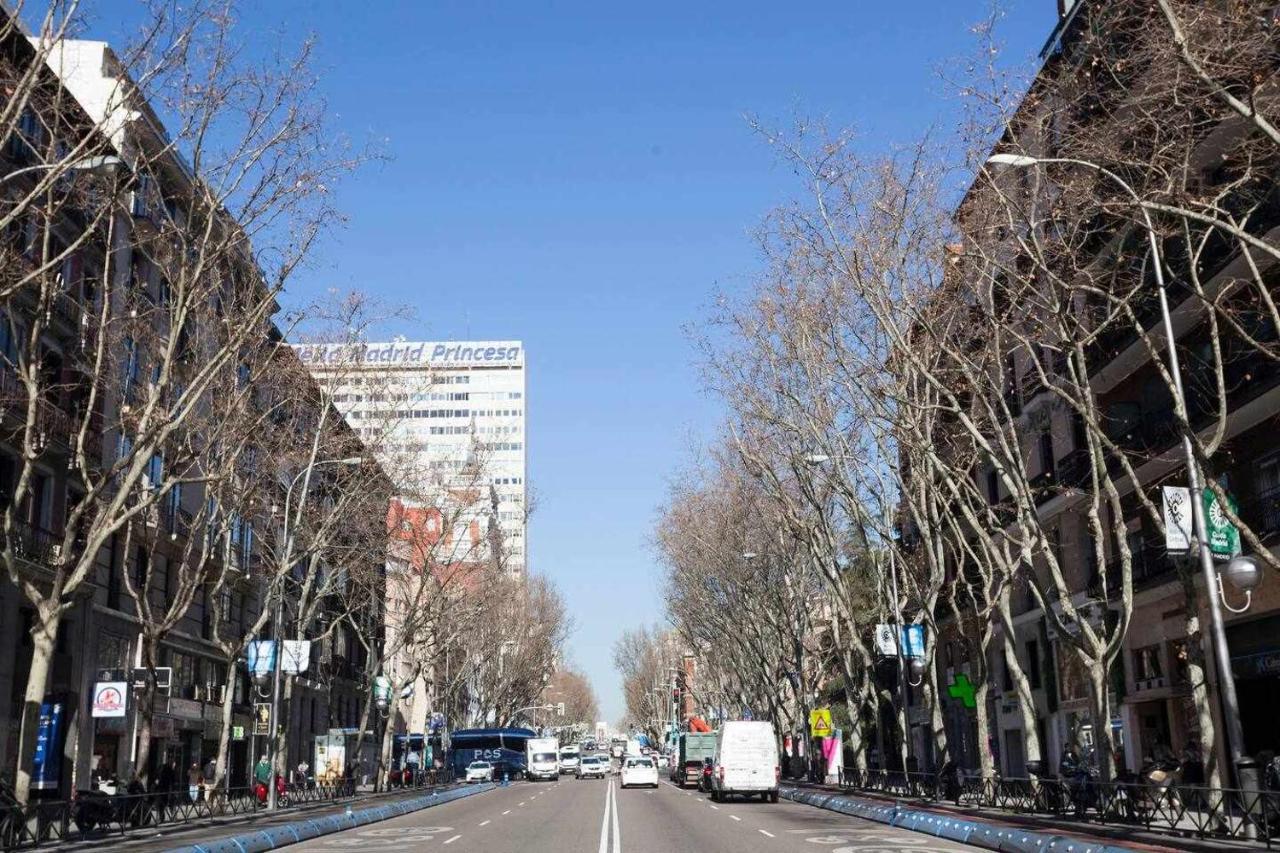 Apartamento Lujo Princesa Gran Via Madrid Luaran gambar